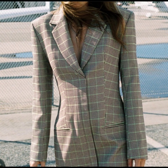 Zara - Picture 4 of 5